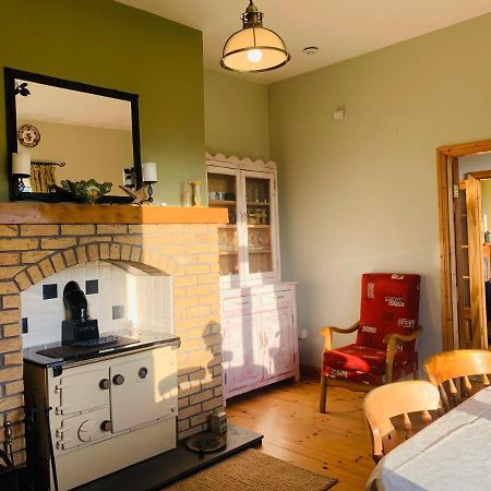Glen Keen Farm Cottage Louisburgh Esterno foto