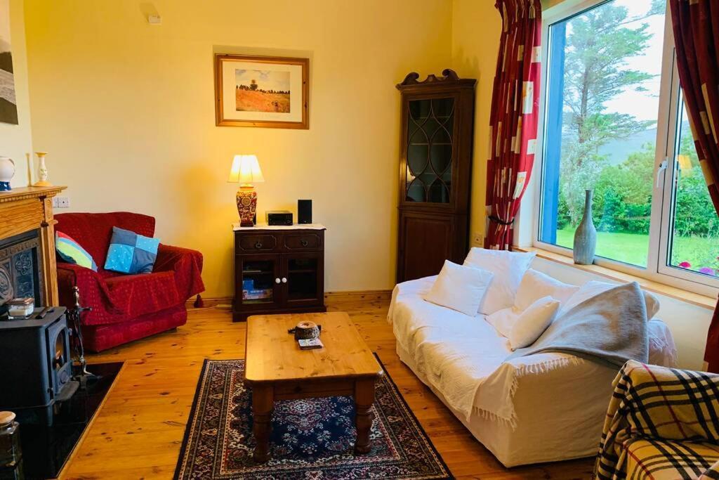 Glen Keen Farm Cottage Louisburgh Esterno foto