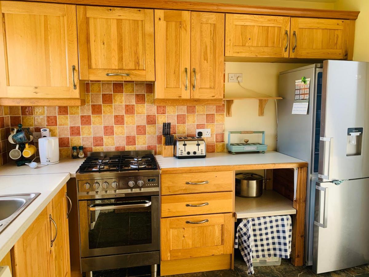 Glen Keen Farm Cottage Louisburgh Esterno foto