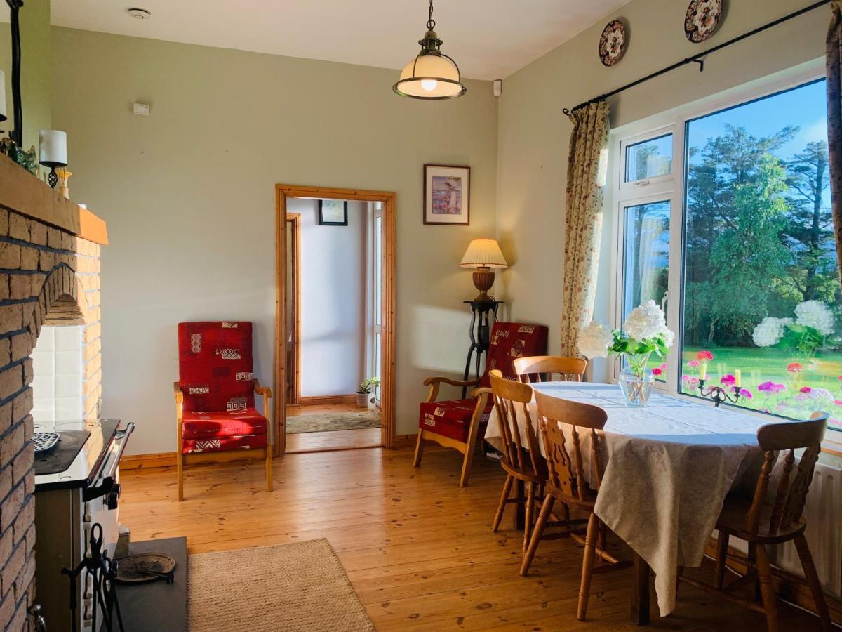 Glen Keen Farm Cottage Louisburgh Esterno foto